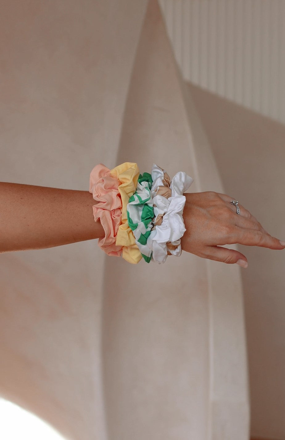 Free matching scrunchie